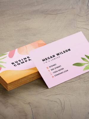 Mẫu danh thiếp sử dụng nền hồng kết hợp với các hình vẽ tay